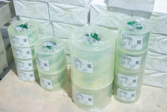 Kháng trầy xước Bộ phim BOPP rõ ràng, giấy dính bóng mượt mượt Độ dày giấy 36u