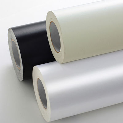 Giấy phủ màu trắng 80gm với độ dày lớp 53±5% và độ bám đầu tiên ≥15N